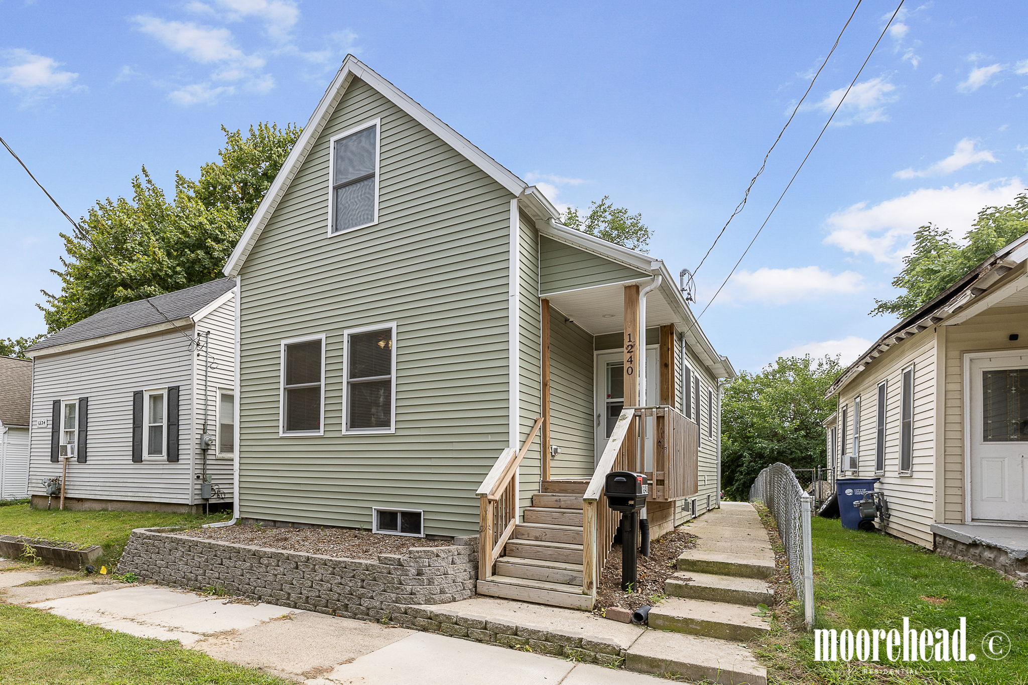 Just Listed: 1240 Courtney St. NW Grand Rapids, MI 49504 (Listing Details)