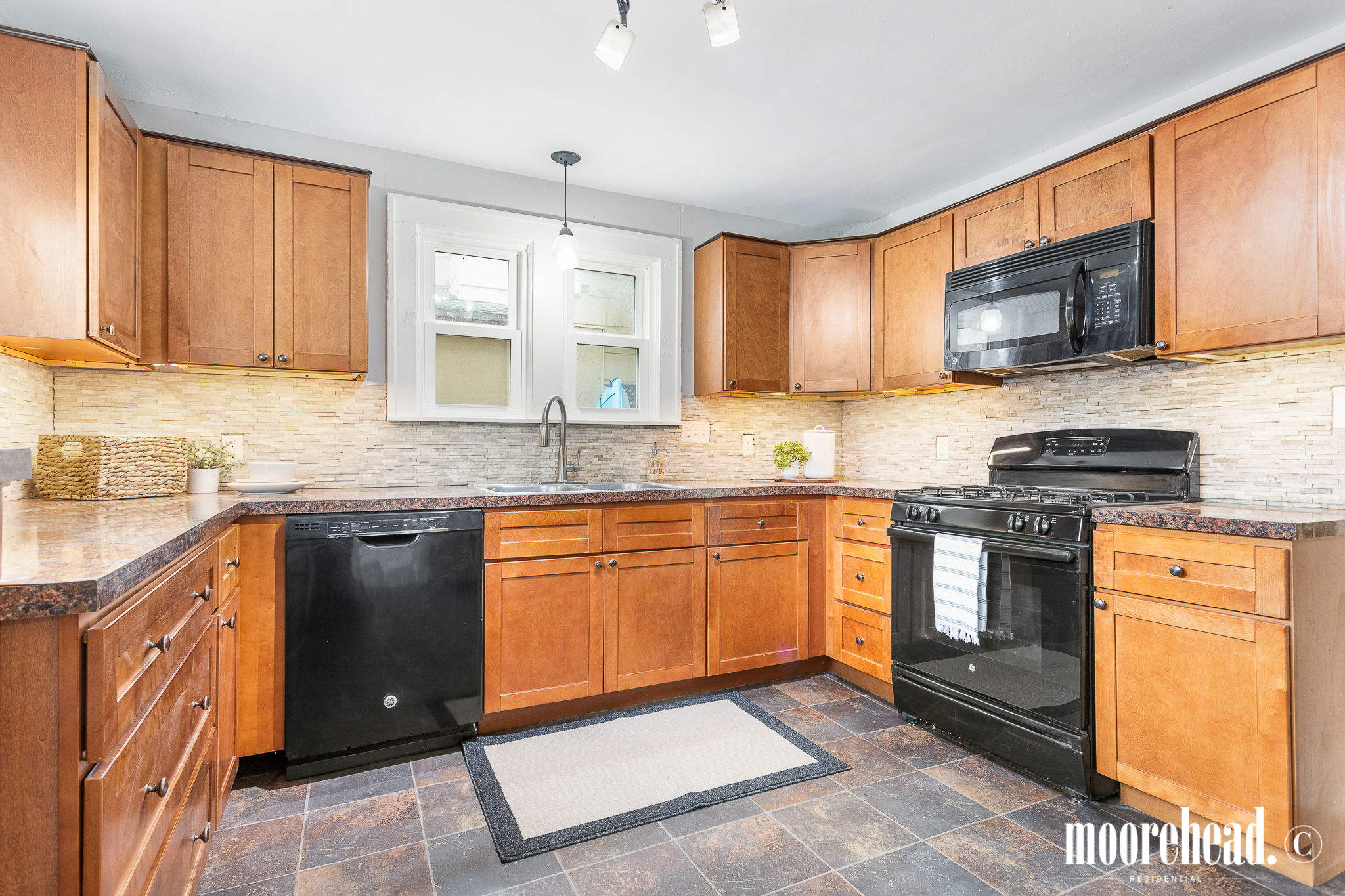 31-web-or-mls-207-page-st-ne